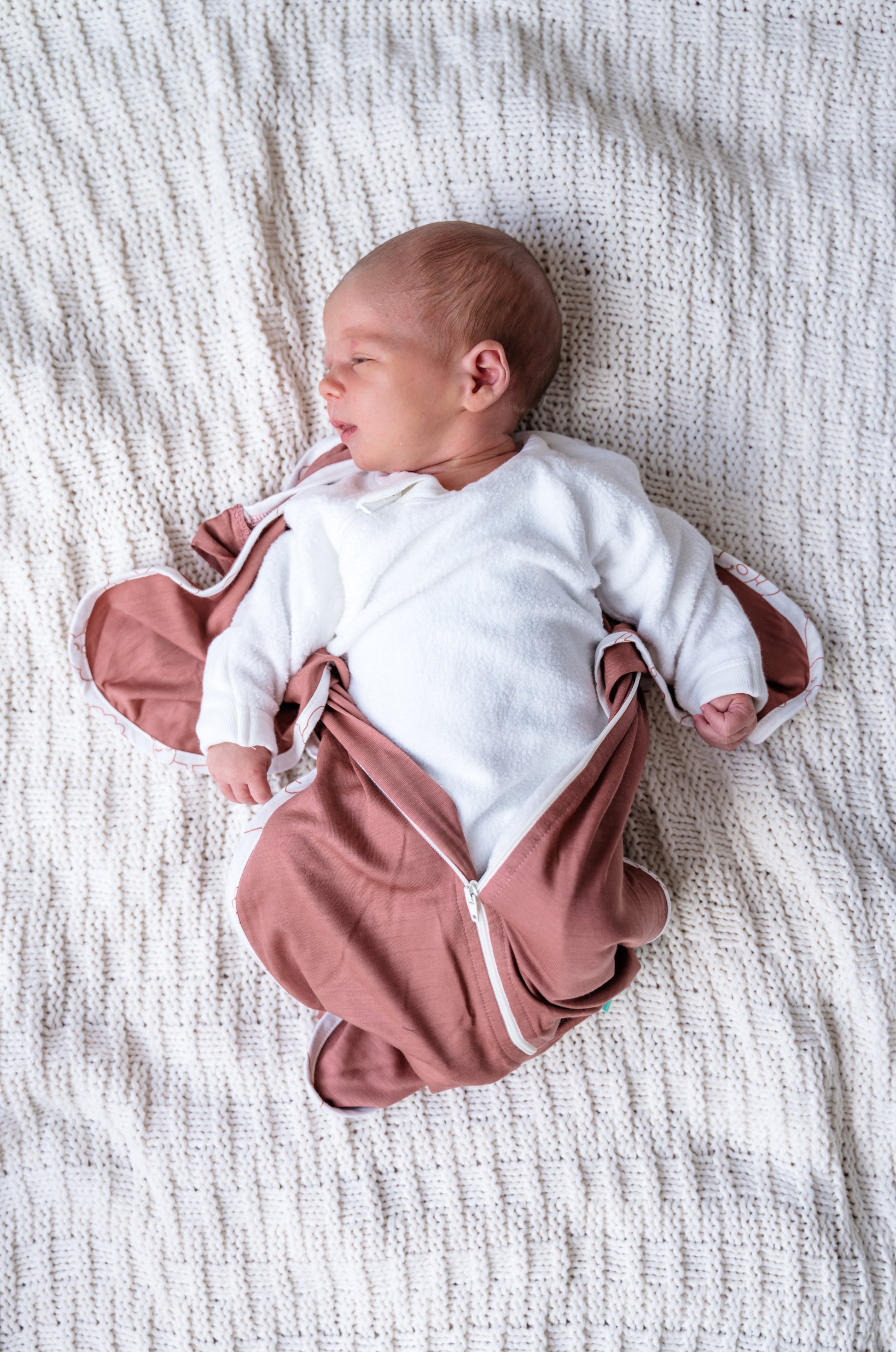Merino Newborn Swaddle Bag – Merineo - Main Image